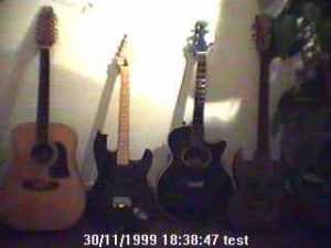 Joshuas Gitarren/Bass die beiden akustischen befinden sich noch immer in meinem Besitz.
